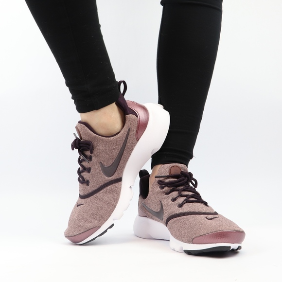 Nike Air Presto Fly Women’s Running Shoes PortWine - Picture 3 of 5